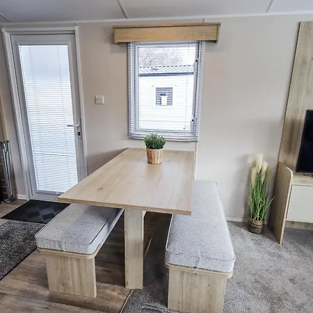 Hadrian's Rest Glendale Wigton